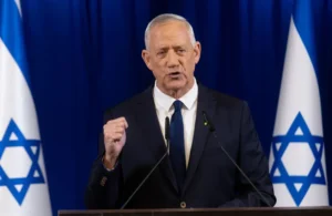 غانتس يهاجم نتنياهو: لن نسمح بلجنة تحقيق شكلية للهروب من المسؤولية